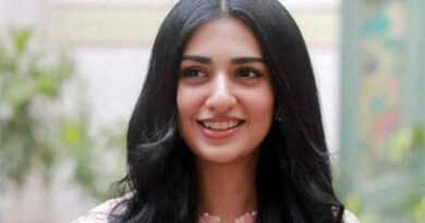 Sara Khan 1