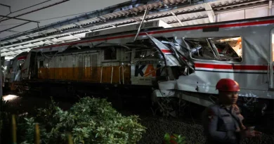 indonesia-train-collision-14-dead